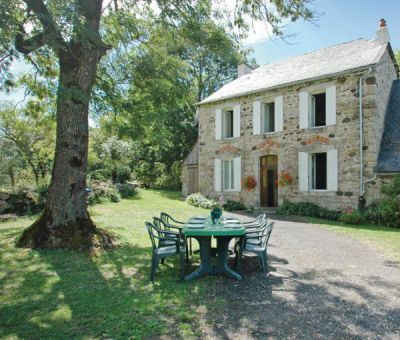 Vakantiewoningen huren in Riom-ès-Montagnes, Auvergne Cantal, Frankrijk | vakantiehuis voor 8 personen