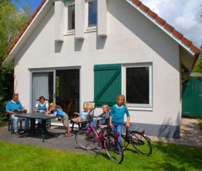 Summio Vakantiepark Het Drentse Wold: Kinderbungalow type DK 6-personen