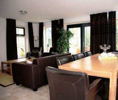 Vakantiehuis Hooghalen: Bungalow type C8 8-personen