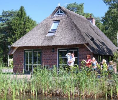 Vakantiehuis Hooghalen: Bungalow type E8 8-personen