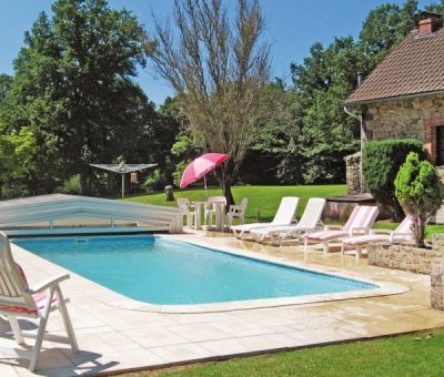 Vakantiewoningen huren in Neuvic, Limousin Corrèze, Frankrijk | luxe vakantiehuis voor 8 personen