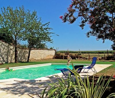 Vakantiewoningen huren in Gemozac, Poitou-Charentes Charente-Maritime, Frankrijk | vakantiehuis voor 12 personen