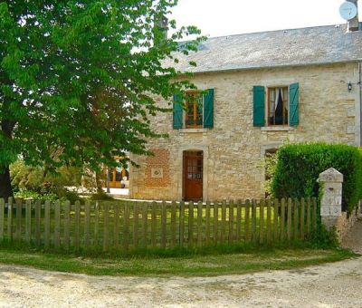 Vakantiewoningen huren in Saint-Maixent-l'École, Poitou-Charentes Deux-Sèvres, Frankrijk | vakantiehuis voor 9 personen