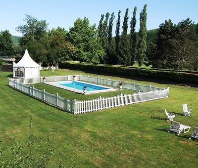 Vakantiewoningen huren in Voutenay-sur-Cure, Bourgondië Yonne, Frankrijk | vakantiehuis voor 15 personen