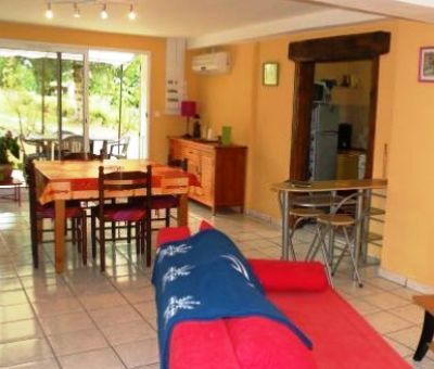 Vakantiewoningen huren in Hostun, Vercors, Rhône-Alpen Drôme, Frankrijk | appartement voor 8 personen