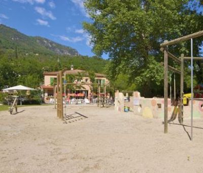 Mobilhomes huren in Tourrettes-sur-Loup, Provence-Alpen-Côte d'Azur Zee-Alpen, Frankrijk | mobilhomes voor 7 personen