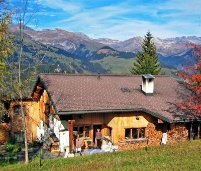 Vakantiewoningen huren in Obersaxen Meierhof, Surselva Oost-Zwitserland, Zwitserland | appartement voor 4 personen