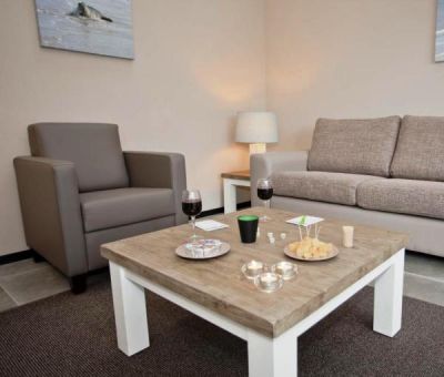 Vakantiehuis Nieuwvliet-Bad: Luxe bungalow type 4L 4-personen