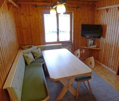 Vakantiewoningen huren in Langwies, Mittelbünden, Zwitserland | appartement voor 5 personen