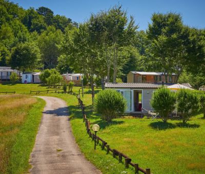 Mobilhomes huren in St. Amans-des-Cots, Midi-Pyreneeën Aveyron, Frankrijk | mobilhomes voor 6 personen