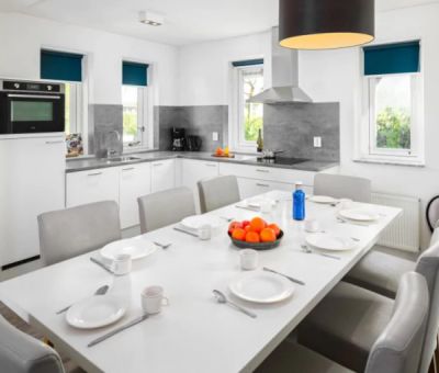 Vakantiewoningen huren in Hellevoetsluis, Zuid Holland, Nederland | comfort villa voor 10 personen