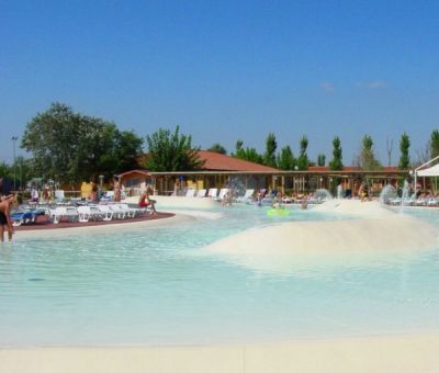 mobilhomes huren in Bonelli di Porto Tolle, Veneto, Italie | mobilhomes voor 6 personen