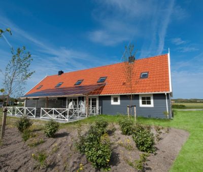 Vakantiewoningen huren in Julianadorp, Noord Holland, Nederland | Luxe villa voor 16 personen