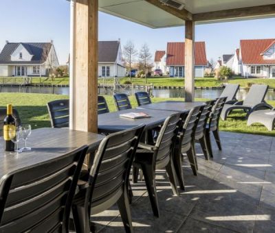 Vakantiehuis Cadzand-Bad: luxe villa type FV16L voor 16 personen