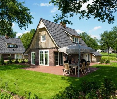 Vakantiehuis Hellendoorn: Villa type Beukelaer Wellness XL voor 6-personen