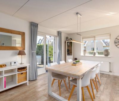 Vakantiewoningen huren in Julianadorp aan Zee, Noord Holland, Nederland | luxe villa met buiten jacuzzi voor 6 personen