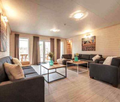 Vakantiehuis Hellevoetsluis: Chalet type De Duinpan 12-personen