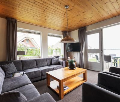 Vakantiehuis Wanneperveen: Villa type Waterlelie 10-personen