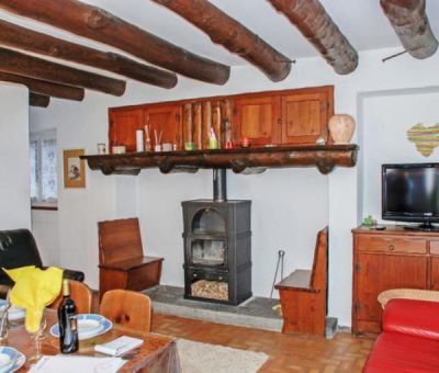 Vkantiewoningen huren in Verzasca, Ticino, Zwitserland | vakantiehuis voor 5 personen