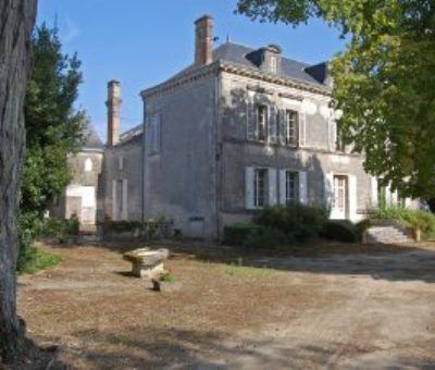 Vakantiewoningen huren in Montlieu-la-Garde, Poitou-Charentes Charente-Maritime, Frankrijk | vakantiehuis voor 12 personen