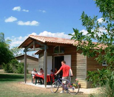 Vakantiewoningen huren in Castelmoron sur Lot, Aquitaine Lot-et-Garonne, Frankrijk | bungalows voor 4 en 6 personen