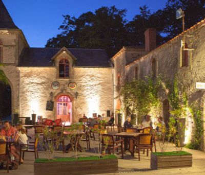 Vakantiewoningen huren in Saint-Julien-des-Landes, Pays de la Loire Vendée, Frankrijk | mobilhomes voor 6 - 8 personen