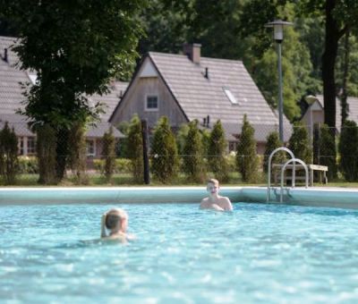 Vakantiehuis Hellendoorn: Villa type Wellness Lodge XL voor 4-personen